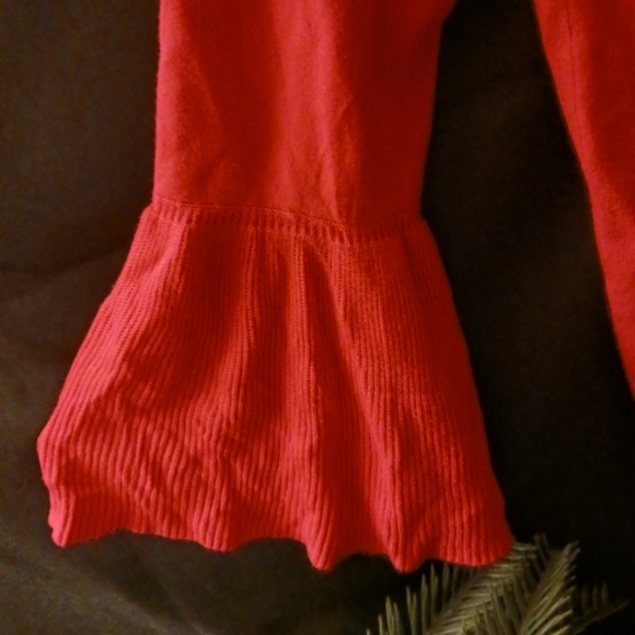 525 America Pink ruffle sleeve sweater - Picture 9 of 9